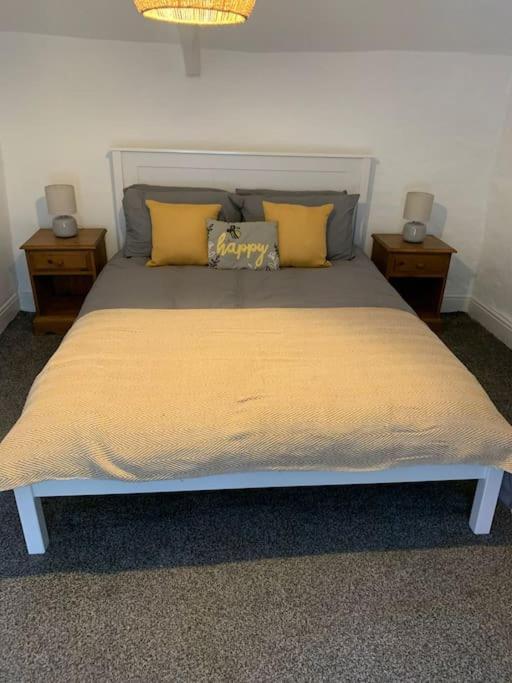 Bryndegwel In Saint Dogmaels, Cardigan- River Views, Free Parking Exterior photo
